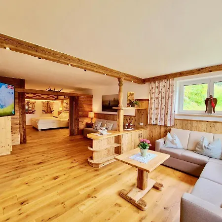 Landhaus Winkler Alm 招待所